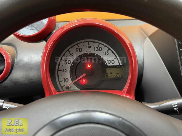 Gerçek Oto'dan C1 1.4 HDi SX 295.633 Km