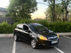 OPEL YETKİLİ SERVİS USTASINDAN TEMİZ CORSA