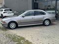 98 Model BMW E39 520iA Otomatik Orjinal 205 bin km