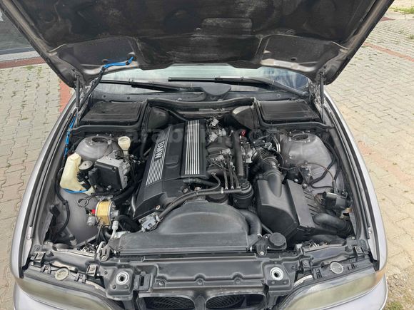 98 Model BMW E39 520iA Otomatik Orjinal 205 bin km