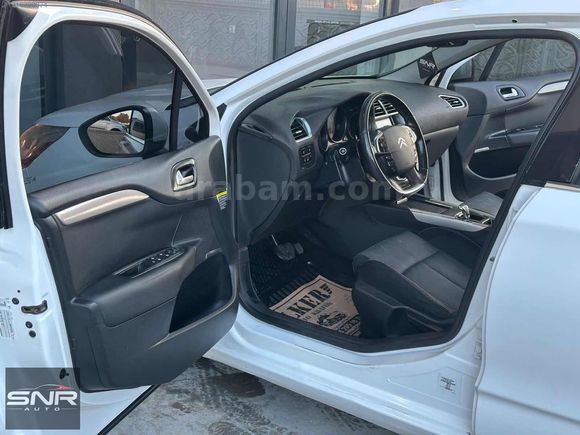 SNR AUTO'DAN CİTROEN C4 COMFORT PLUS OTOMATİK BAKIMLI