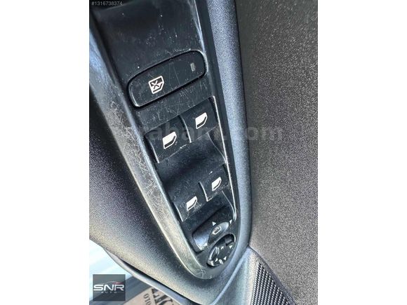 SNR AUTO'DAN CİTROEN C4 COMFORT PLUS OTOMATİK BAKIMLI