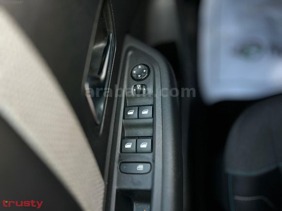 TRUSTY ONATÇA'DAN CİTROEN E-C4 X