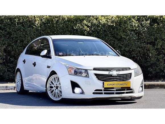 OTOMATİK CHEVROLET CRUZE SPORTİF GÖRÜNÜM FULL BAKIMLI