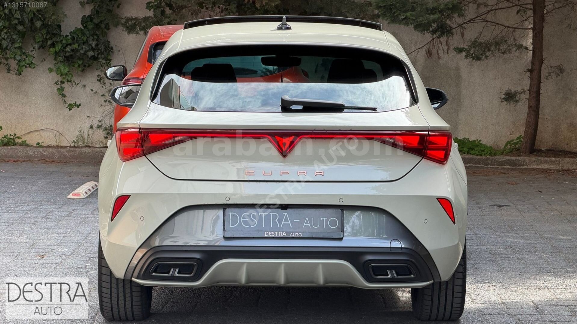 Galeriden Cupra Leon 1.5 eTSI Standart 2024 Model İstanbul 33.932 km Gri 5