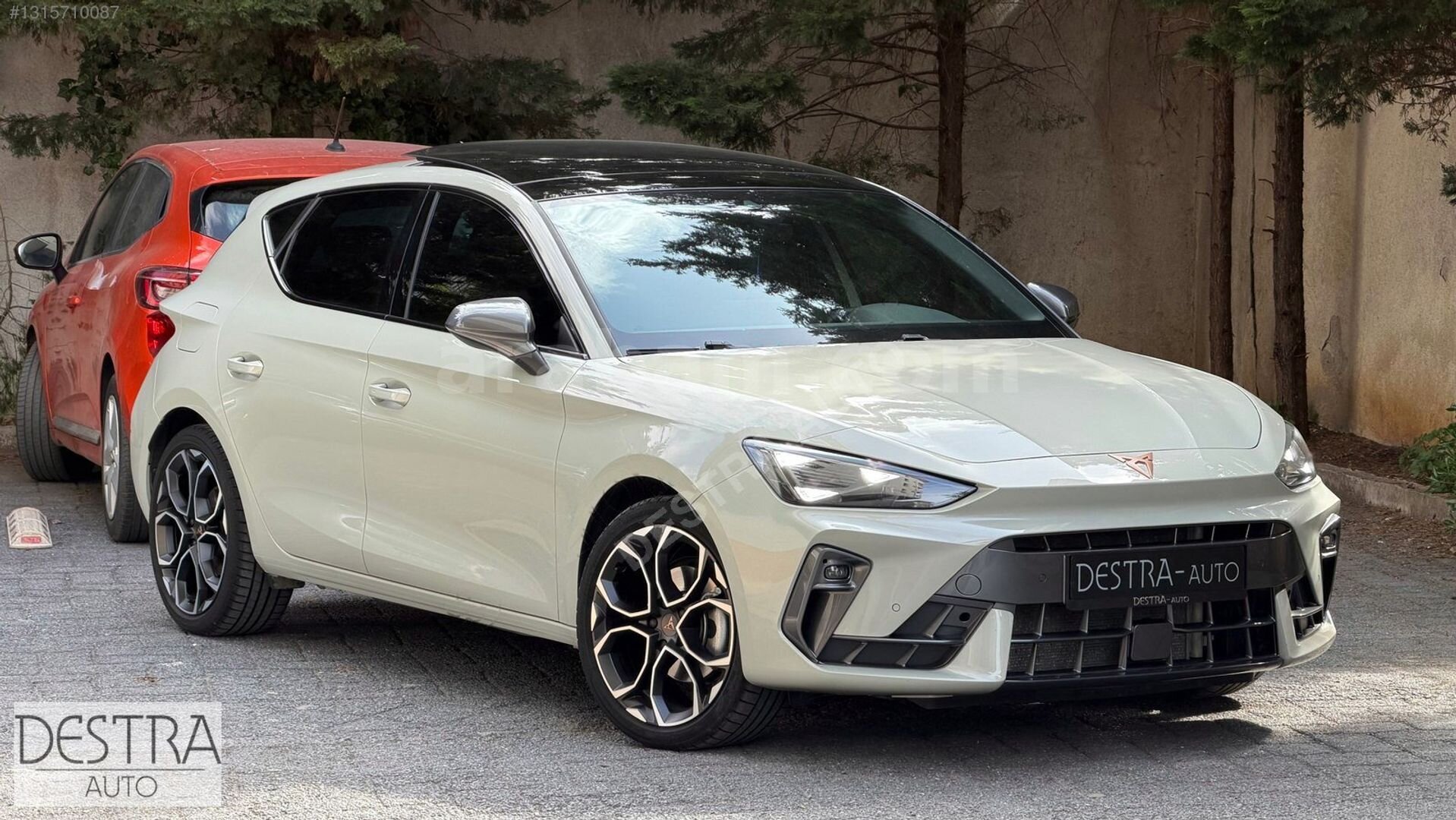 Galeriden Cupra Leon 1.5 eTSI Standart 2024 Model İstanbul 33.932 km Gri 1