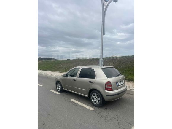 Sahibinden Skoda Fabia 1.4 TDI Ambiente 2006 Model  262.000 km Altın