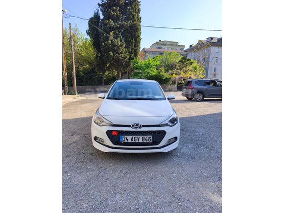 Sahibinden Hyundai i20 1.2 MPI Style 2017 Model