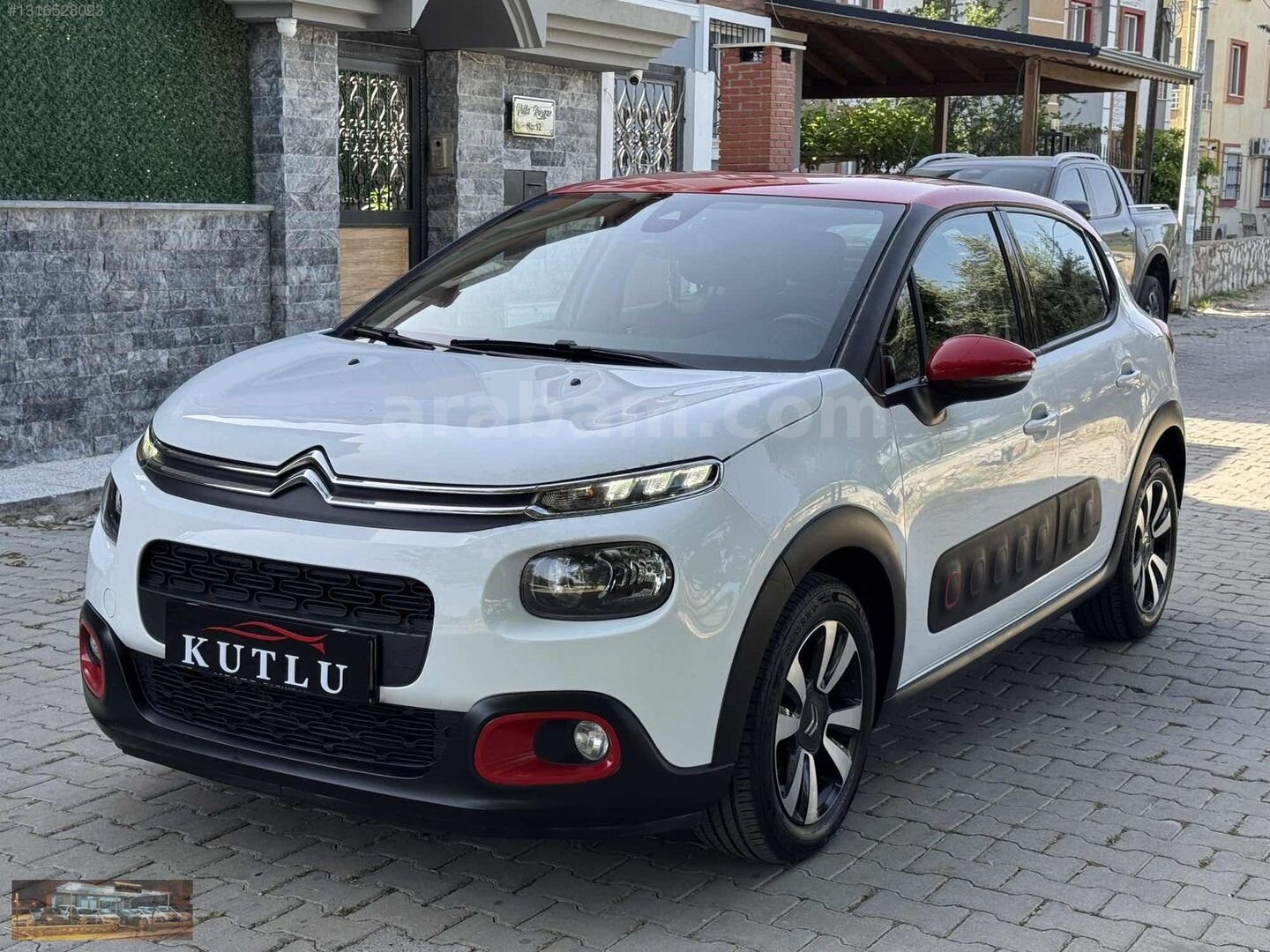 Galeriden Citroen C3 1.2 PureTech Shine 2019 Model Muğla 96.200 km Beyaz 3