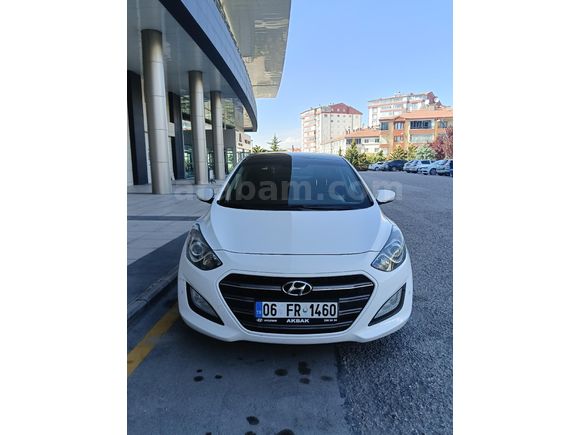 Sahibinden Hyundai i30 1.6 CRDi Elite 2015 Model