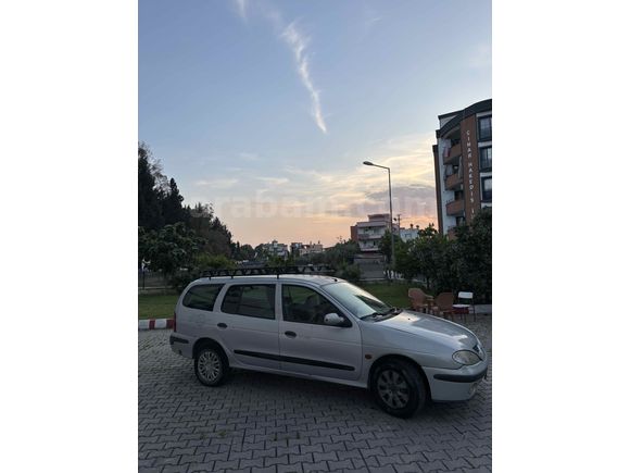 Sahibinden Renault Megane 1  1.4 16 valf 2003 
Model 
Klimalı 

