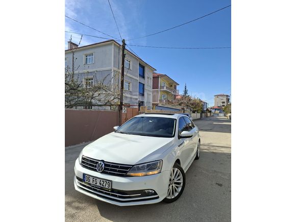 Sahibinden Volkswagen Jetta 1.6 TDi Highline 2015 Model