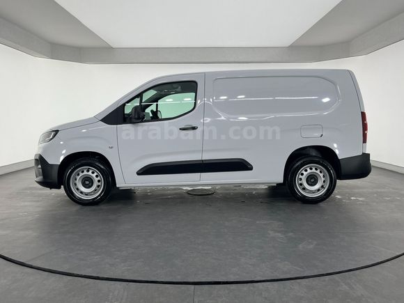 otomobil Fiat Doblo Cargo 1.5 BlueHDİ Maxi