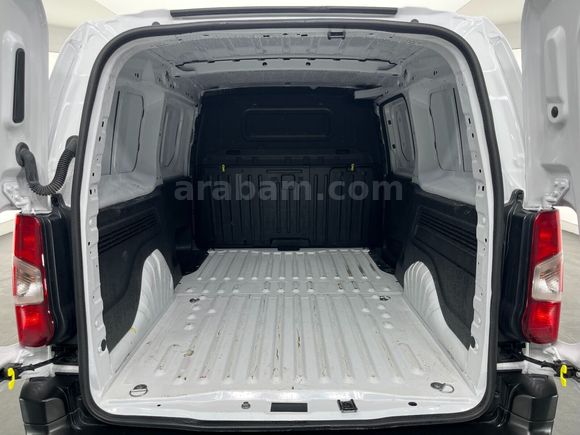 otomobil Fiat Doblo Cargo 1.5 BlueHDİ Maxi