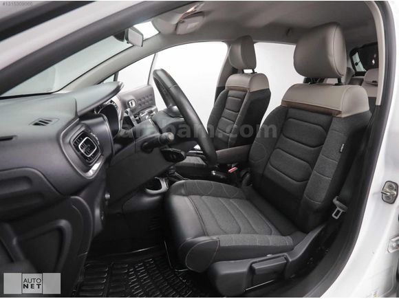 BOYASIZ 2021 CİTROEN C3 1.2 FEEL BOLD OTOMATİK