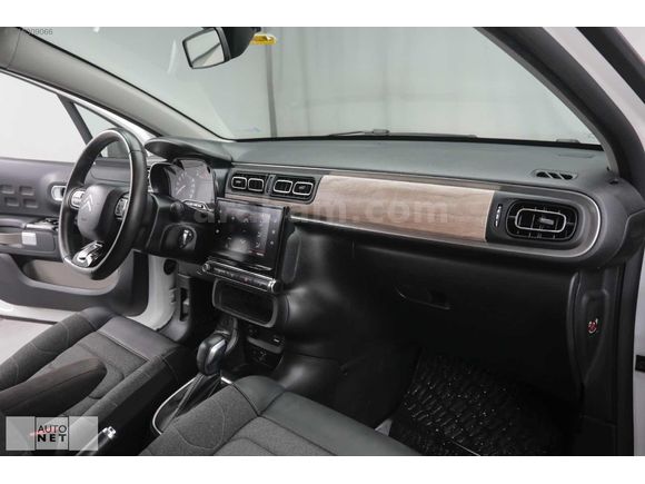 BOYASIZ 2021 CİTROEN C3 1.2 FEEL BOLD OTOMATİK