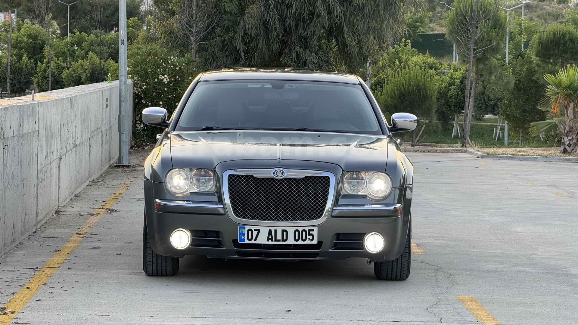 Galeriden Chrysler 300 C 3.0 CRD 2007 Model Antalya 245.000 km Gri (titanyum) 3