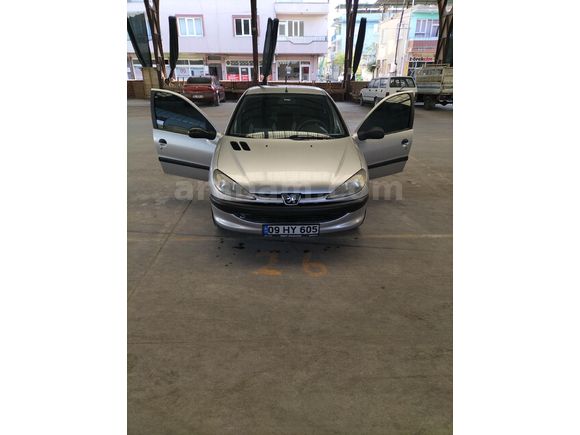 Sahibinden Peugeot 206 1.4 XR 2000 Model