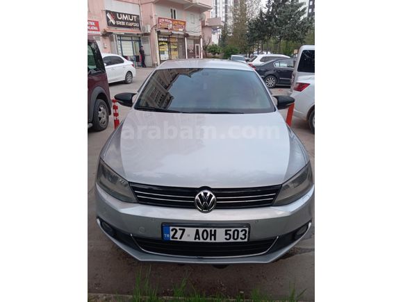 Sahibinden Volkswagen Jetta 1.6 TDi Highline 2012 Model  296.000 km Gri (Gümüş)