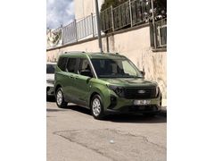 Sahibinden Ford Tourneo Courier 1.0 EcoBoost Titanium 2025 Model Trabzon 20.500 km Yeşil