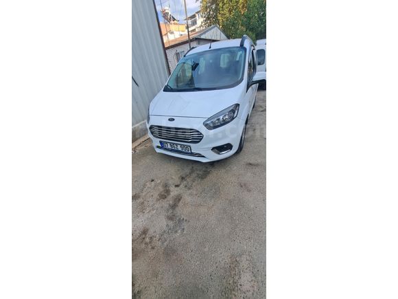Sahibinden Ford Tourneo Courier 1.5 TDCi Delux 2023 Model  38600. km Beyaz hatasiz boyasiz fiyatına gelince düşürdük fiyatını ve pazarlık makul ölçüde