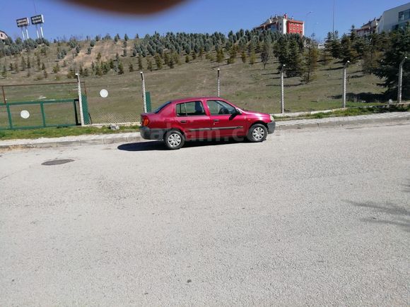 Sahibinden Renault Clio 1.4 RNA 2000 Model