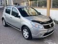 İLK SAHİBİNDEN 180 BİN KM DE HATASIZ DEĞİŞENSİZ SANDERO