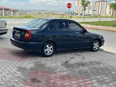 Galeriden Hyundai Accent 1.5 1.5i GLS 2000 Model Kayseri