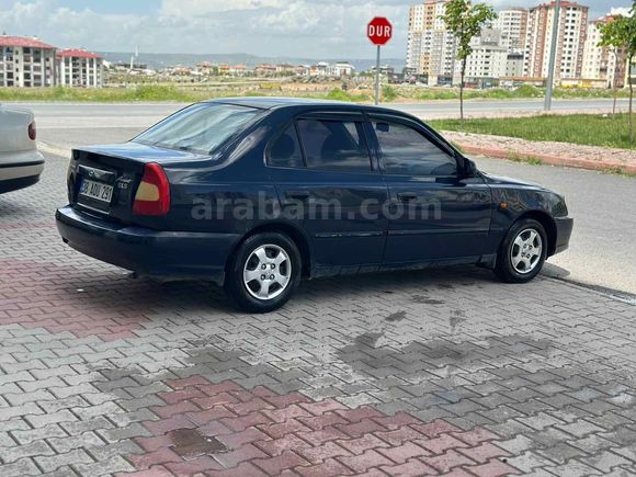 Galeriden Hyundai Accent 1.5 1.5i GLS 2000 Model Kayseri