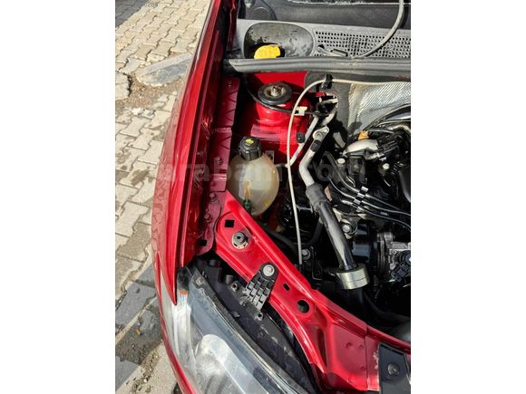 ÖZDOĞAN DAN HATASIZ 155.000KM'2015 DACIA SANDERO 1.5 DCİ STEPWAY