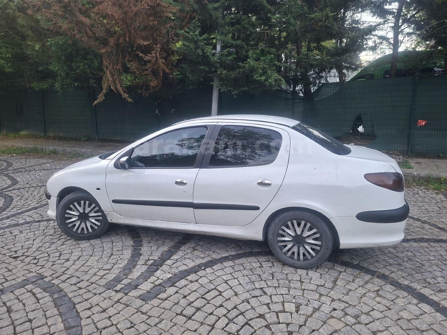 Sahibinden Peugeot 206 1.4 Comfort 2008 Model İstanbul 164.000 km Beyaz 3