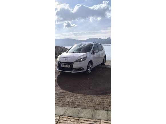 Sahibinden Renault Scenic 1.5 dCi Privilege 2013 Model