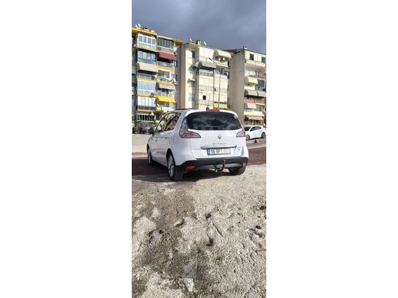 Sahibinden Renault Scenic 1.5 dCi Privilege 2013 Model