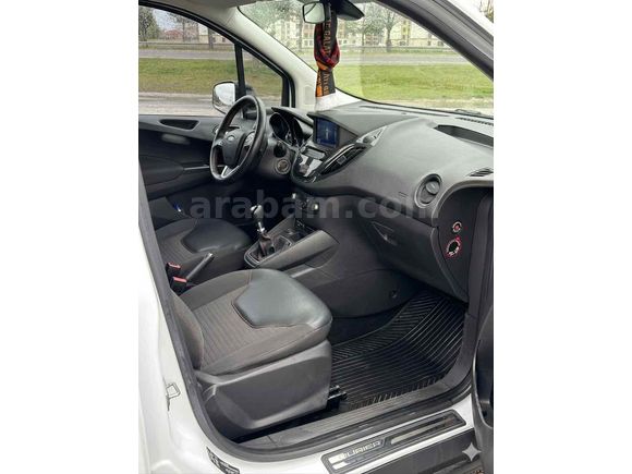 Sahibinden Ford Tourneo Courier 1.0 EcoBoost Titanium Plus 2023 Model  43.500 km Beyaz