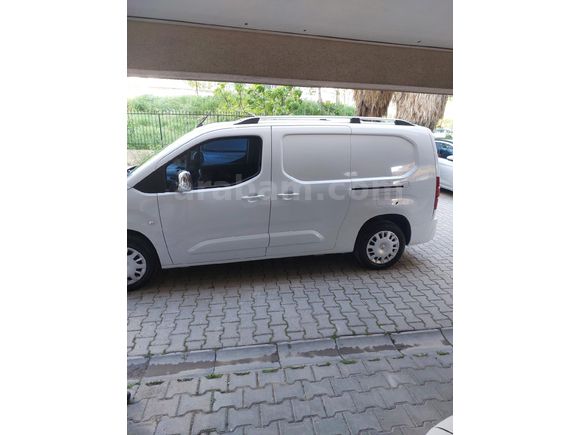 Sahibinden Opel Combo 1.5 CDTI Elegance 2023 Model