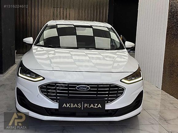 AKBAŞ PLAZA'DAN 2023 FORD FOCUS BOYASIZZ FULL SERVİS BAKIMLI