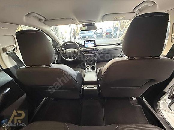 AKBAŞ PLAZA'DAN 2023 FORD FOCUS BOYASIZZ FULL SERVİS BAKIMLI