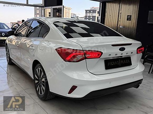AKBAŞ PLAZA'DAN 2023 FORD FOCUS BOYASIZZ FULL SERVİS BAKIMLI
