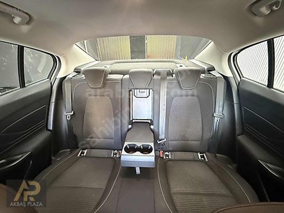 AKBAŞ PLAZA'DAN 2023 FORD FOCUS BOYASIZZ FULL SERVİS BAKIMLI
