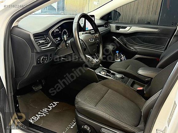 AKBAŞ PLAZA'DAN 2023 FORD FOCUS BOYASIZZ FULL SERVİS BAKIMLI