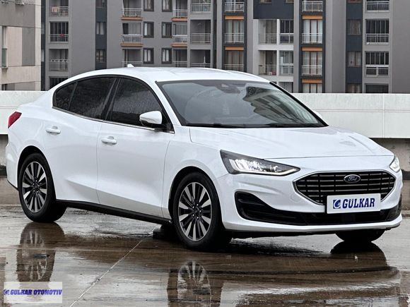 GÜLKAR'DAN/40BİNKM/2023 FORD FOCUS 1.5 ECOBLUE TİTANİUM X/%20KDV