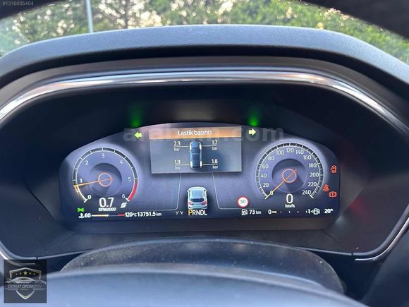 2025 MODEL FOCUS 1.5 ECOBLUE CAM TAVAN FULL 13 BİN KM DE