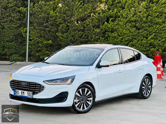 2025 MODEL FOCUS 1.5 ECOBLUE CAM TAVAN FULL 13 BİN KM DE