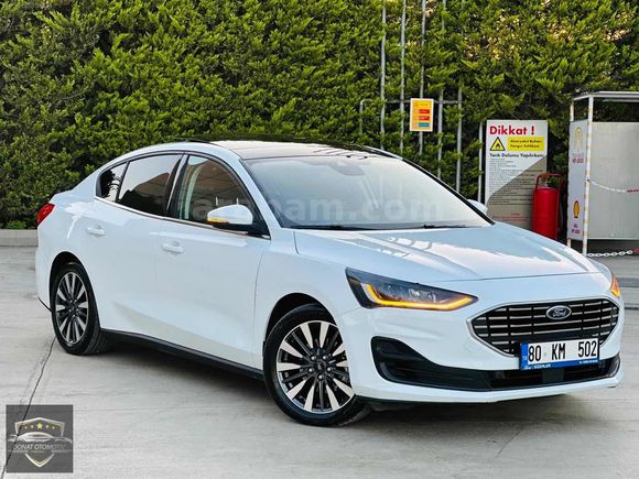 2025 MODEL FOCUS 1.5 ECOBLUE CAM TAVAN FULL 13 BİN KM DE