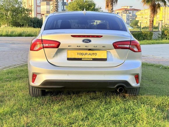 2025 Ford Focus Hatasız Boyasız Sıfır Ayarında!