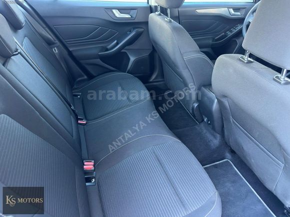 2025 MODEL FORD FOCUS 1.5 ECOBLUE TİTANUM X 6300 KM KIŞ PAKET