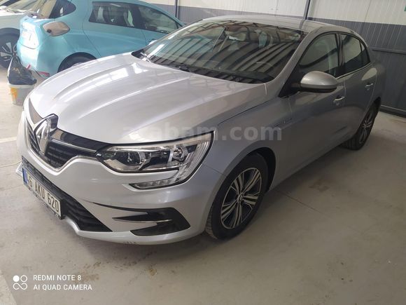 Sahibinden Renault Megane 1.3 TCe Touch 2024 Model