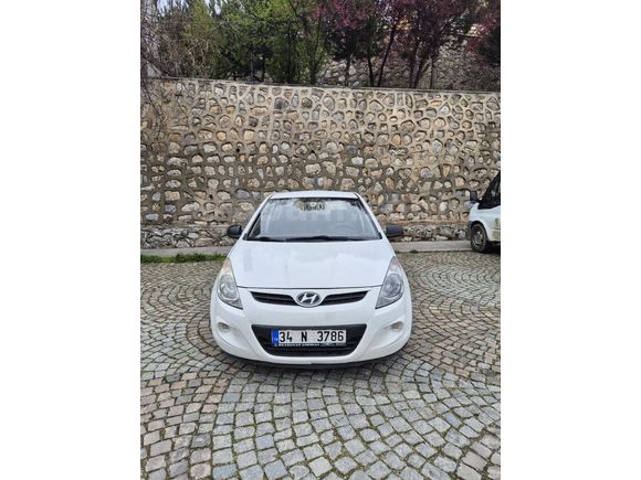 Sahibinden Hyundai i20 1.4 CVVT Jump 2012 Model