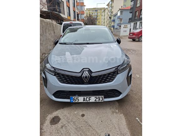 Sahibinden Renault Clio 1.0 TCe Evolution 2024 Model