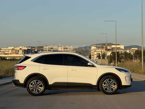 Sahibinden Ford Kuga 1.5 EcoBoost Titanium 2023 Model 